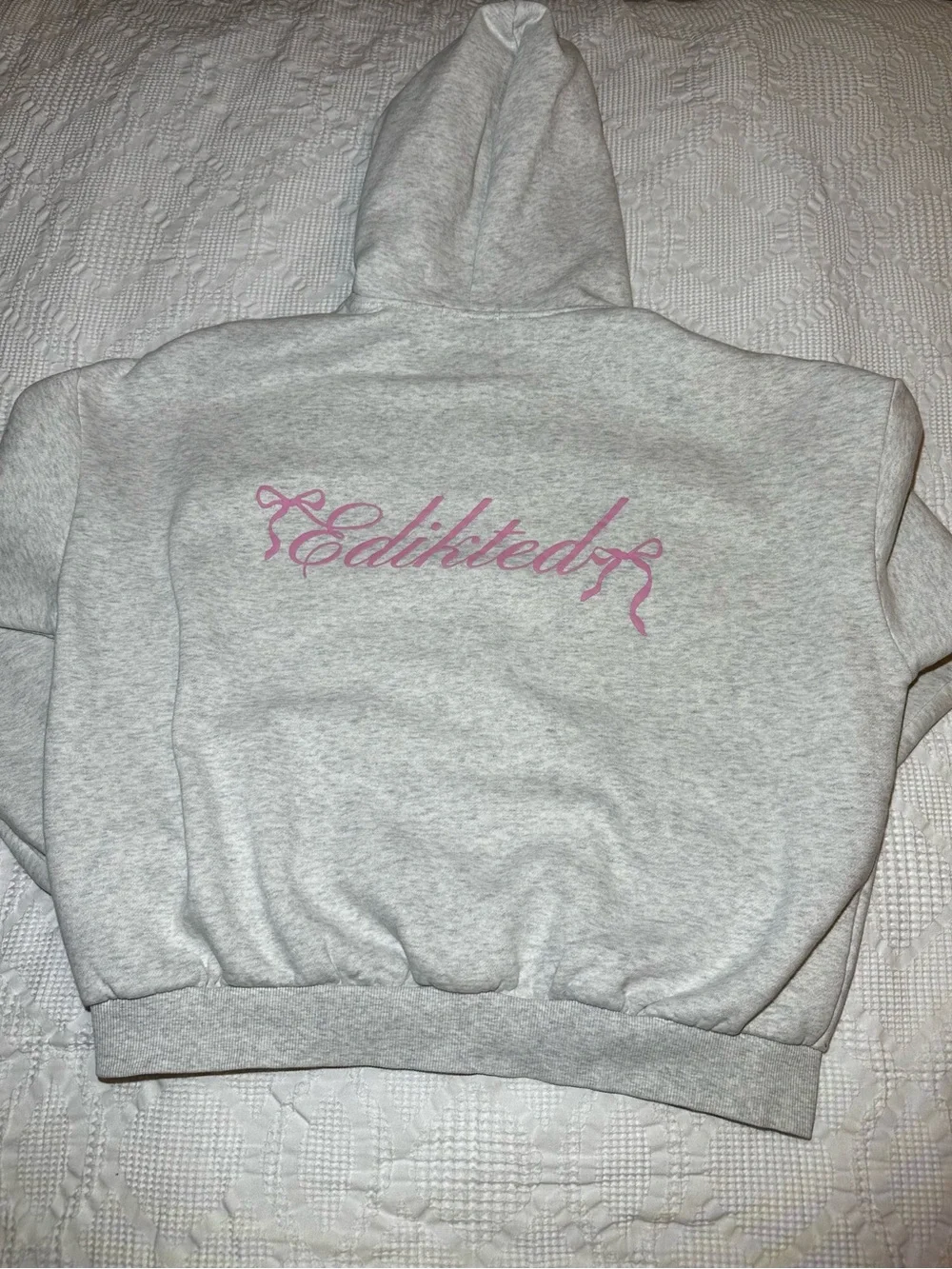 Edikted sweatshirt size